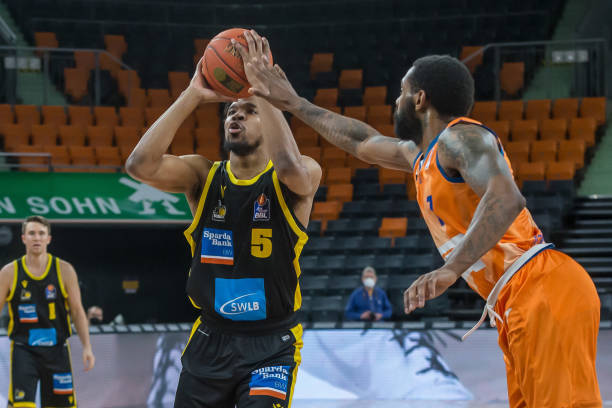 水平和国际 水平和国际